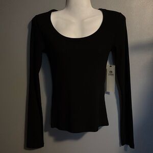 Mono B Small Long sleeve black ribbed top NWT